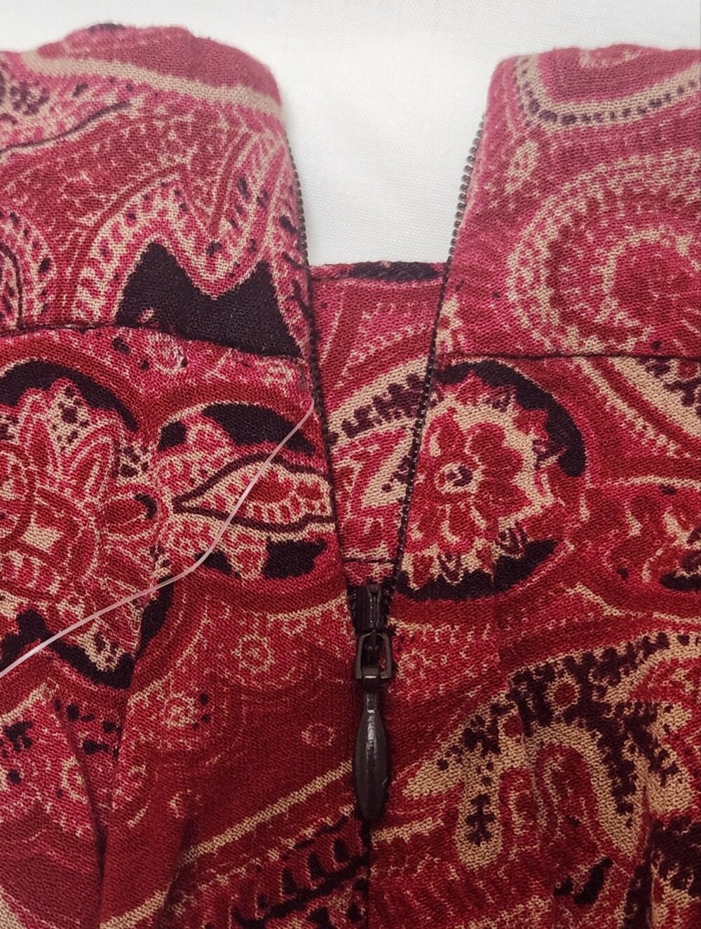 💐NWT Free People At The Shore Skirt Sz 0 Handkerchief Sharkbite Hem Red Paisley - Picture 16 of 16